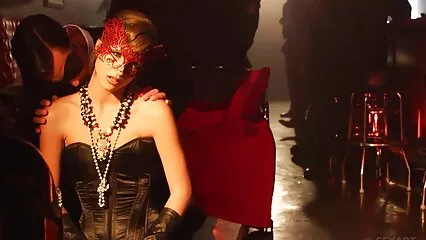 Alfah sexo mexicano caliente domina tanto a la estúpida gallina que ya está gritando