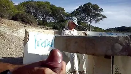 Ella le mostró al chico un coño suave y obtuvo a cambio un excelente porno de tetonas mexicanas cunnilingus